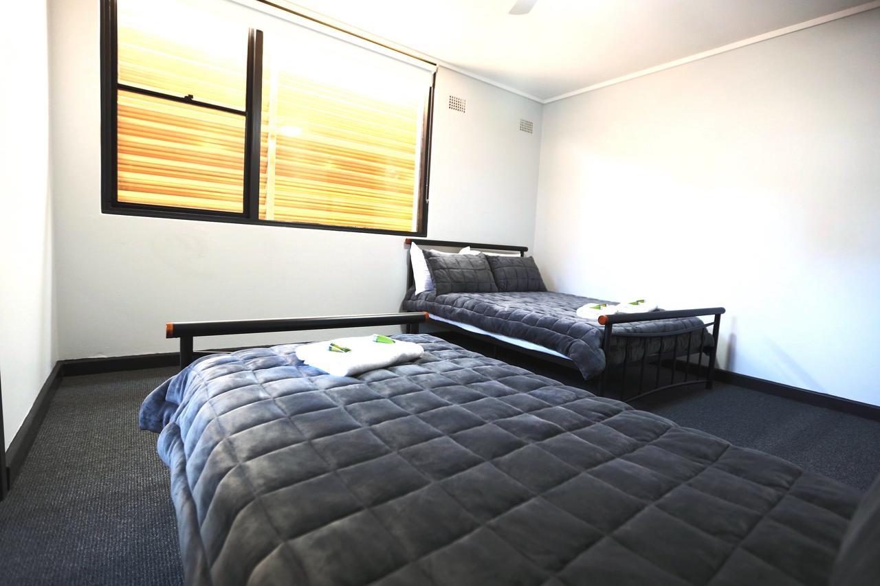 Panania Hotel Sydney Exteriör bild